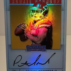 Patrick Mahomes 2017 Panini Contenders Rookie Roundup Rookie Auto No. RR-PM 2/2 NFL Novelty Football Card Reprint