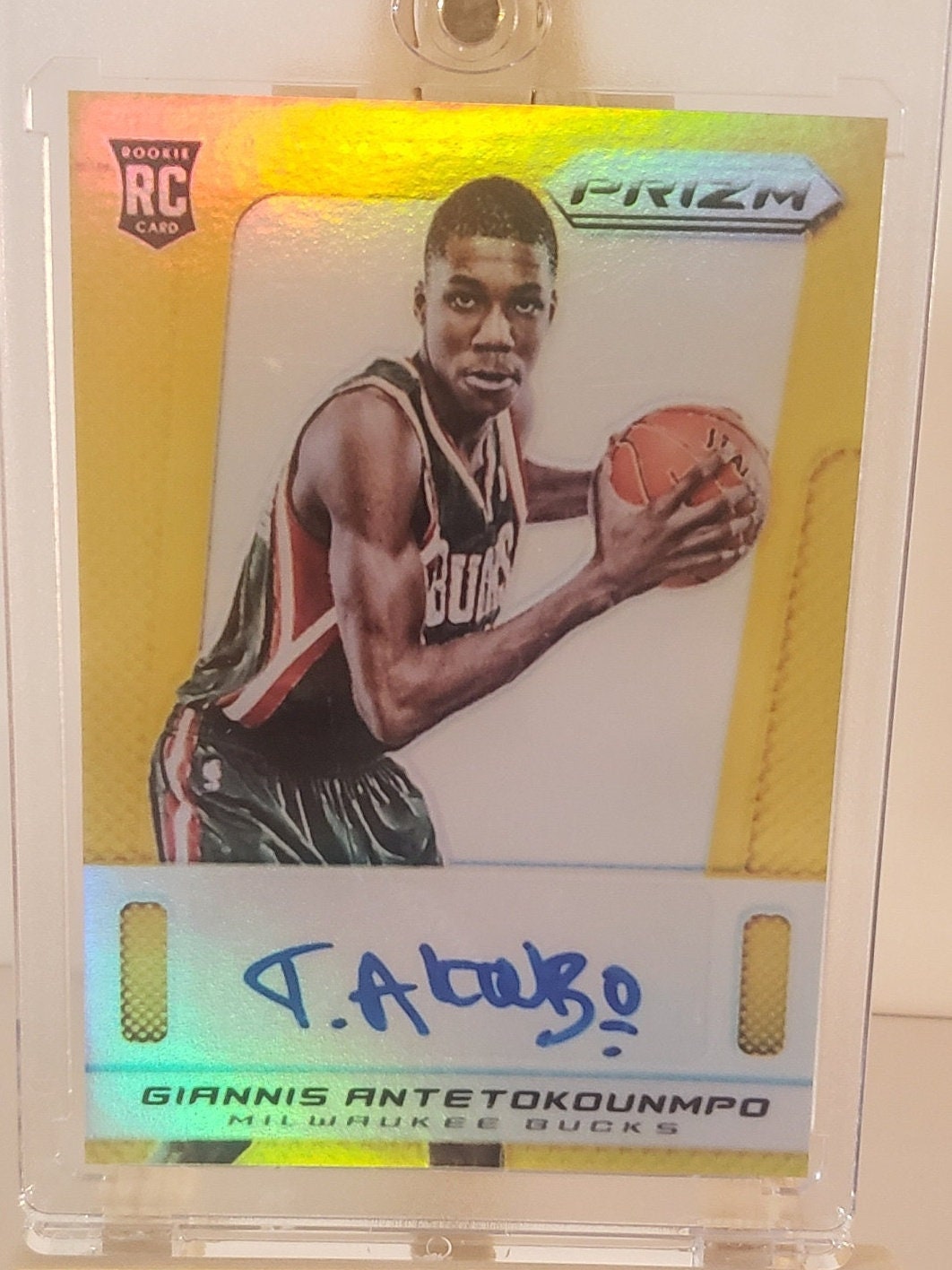 Giannis Antetokounmpo Bucks Cream Carbon Fiber KABOOM! 1/1 – Smo's Custom  Cards