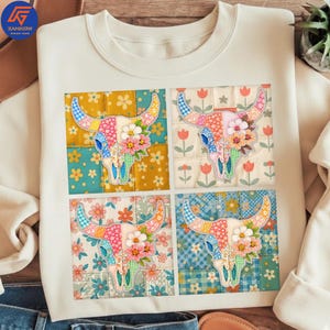 Puede incluir: Una taza de cerámica blanca con un asa negra y el texto "But First, Coffee" en negro, en negrita. La taza está sobre una superficie blanca.