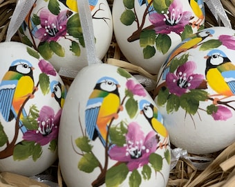 Ovo de Páscoa pintado à mão com pássaro, ovo de galinha verdadeiro, ornamento eslavo