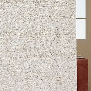 Beni Ourain Rug, Hand-Knotted Moroccan Wool, Ivory Tonal Diamond Pattern image 7