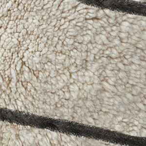 Beni Ourain Rug, Hand-Knotted Moroccan Wool, Ivory with Crossed Black Lines zdjęcie 8