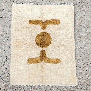 Beni Ourain Rug, Hand-Knotted Moroccan Wool, Ivory with Brown Circle Motif image 10