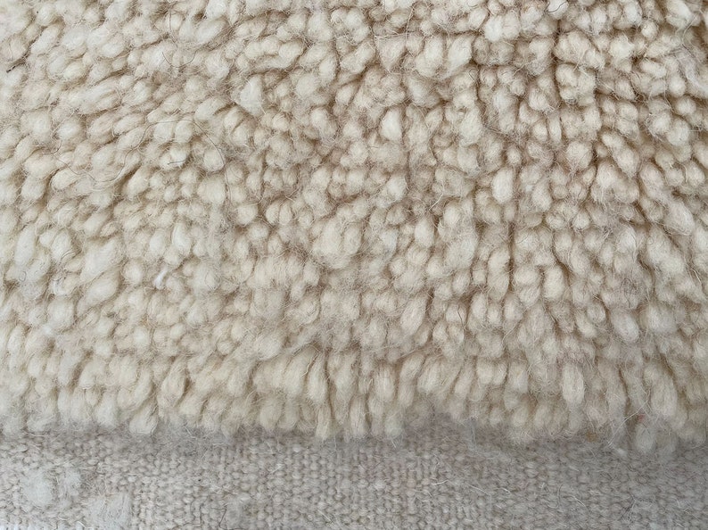 Beni Ourain Rug, Hand-Knotted Moroccan Wool, White Azilal Style Bild 7