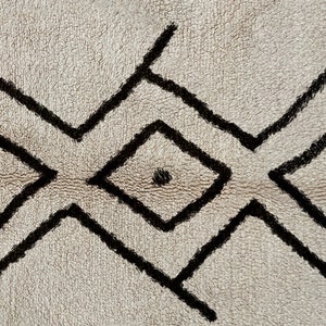 Beni Ourain Rug, Hand-Knotted Moroccan Wool, White Berber Shag Carpet Bild 8