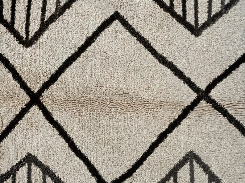 Beni Ourain Teppich, handgeknüpfter marokkanischer Wollteppich, elfenbeinfarbener Berberteppich Bild 9