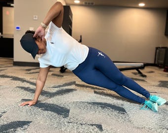 Leggings azules de talle alto con paneles de malla / Ropa deportiva para mujer para danza y yoga / Pantalones deportivos llamativos para estudio y gimnasio / JP MAROU