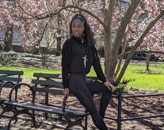 Suéter corto con media cremallera para mujer / Jersey negro de ropa deportiva para baile / Top de calentamiento para baile y fitness / JP MAROU