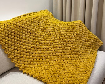 Criss-Cross Blanket Pattern,  Baby Blanket, TV Blanket, Pattern