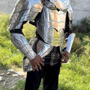 Medieval Knight Gothic Armor Suit: 18 Gauge Steel, Leather Straps