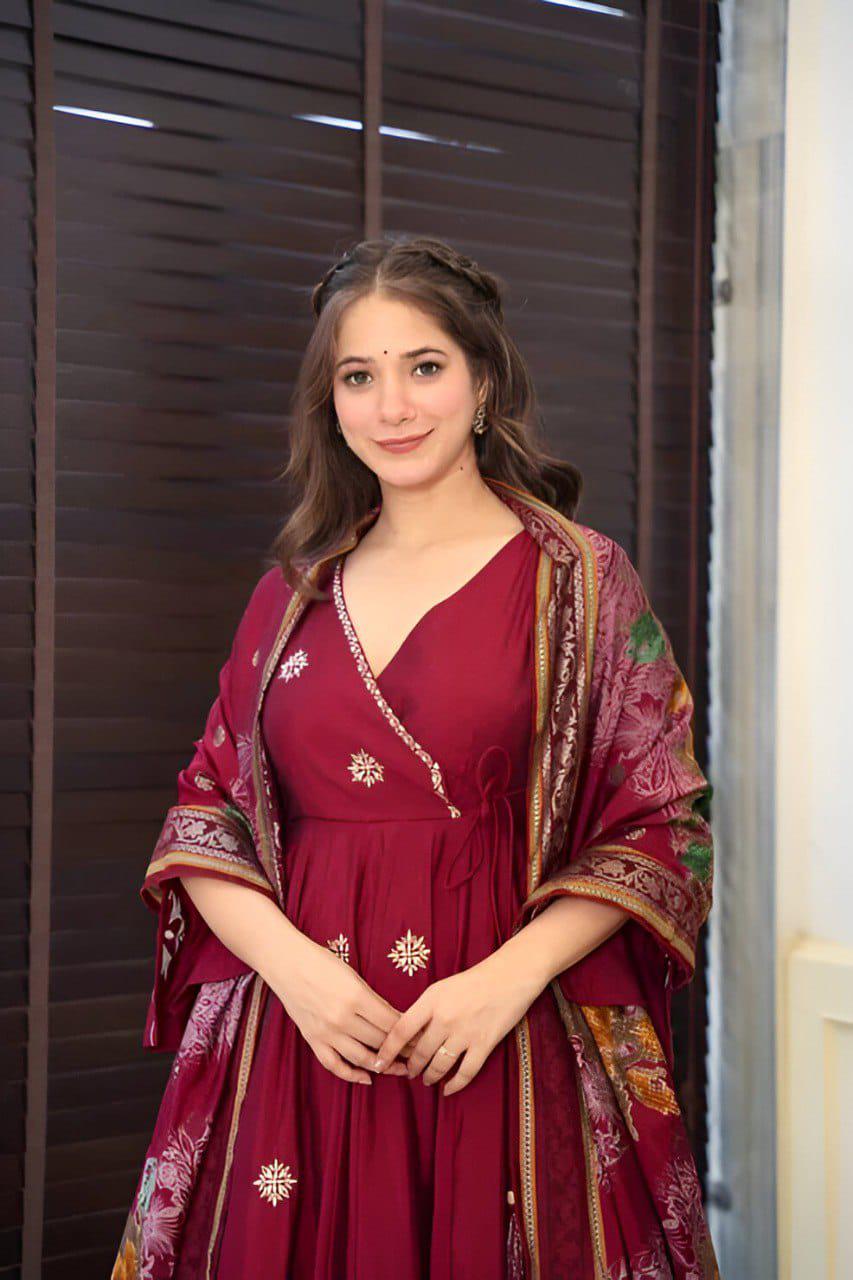 Women Maroon Silk-Blend Embroidered Anarkali Kurta with Pant & Bandhni Printed Dupatta