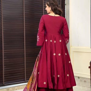 Women's Maroon Roman Cotton Solid Anarkali Kurta Pant With Dupatta