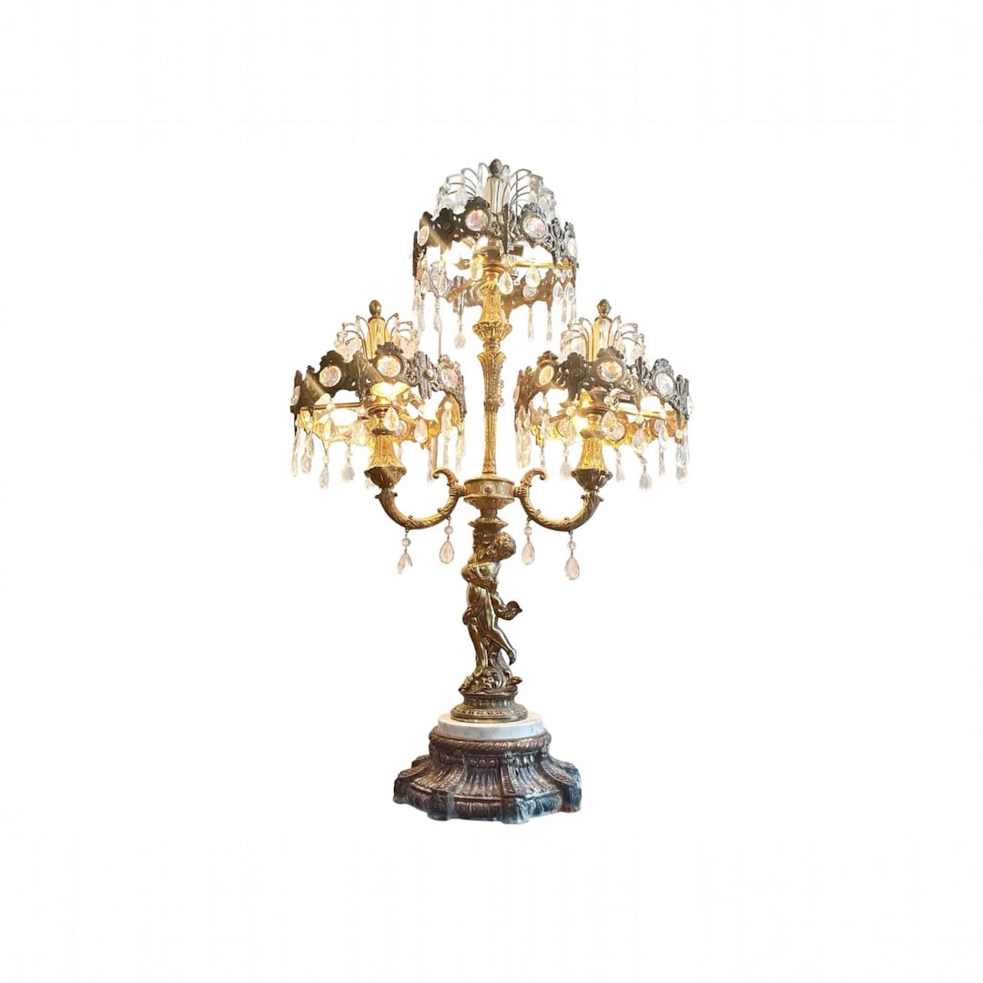 Loevsky Loevsky Lampsnull