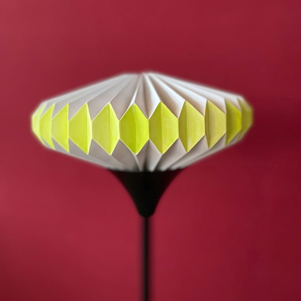 Abat-jour origami pour lampe sur pied modèle Déco