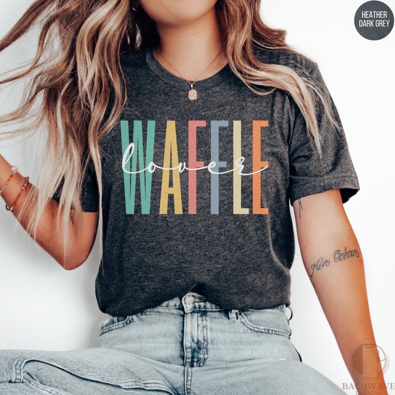 Waffle Shirt, Waffle Lover Tshirt, Cute Sarcastic Waffle T-shirt, Funny Waffle Tee Gift,Foodie Sweatshirt,Weekend Breakfast Crewneck Sweater 画像 8