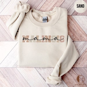 Malinois Mama Sweatshirt, Gift for Dog Mom, Belgian Malinois Mom Sweater, Dog Lover Crewneck Shirt, Retro Dog Owner T-Shirt, Malinois Lover