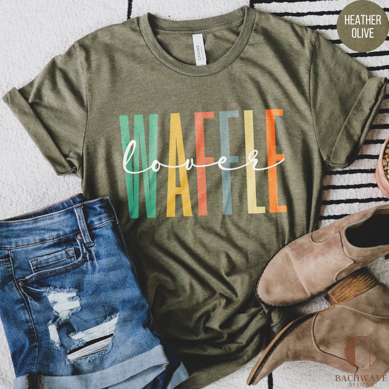 Waffle Shirt, Waffle Lover Tshirt, Cute Sarcastic Waffle T-shirt, Funny Waffle Tee Gift,Foodie Sweatshirt,Weekend Breakfast Crewneck Sweater 画像 10