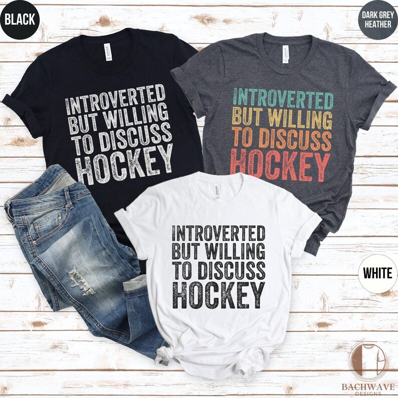 Funny Hockey Shirt, Cute Hockey Crewneck Sweatshirt, Retro Hockey Gift Tee, Hockey Lover T-Shirt, Introverted Sweater, Gift for Her, Vintage bild 10