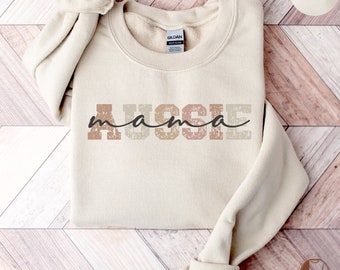Aussie Mama Sweatshirt, Gift for Dog Mom, Australian Shepherd Mom Sweater, Dog Lover Crewneck Shirt, Retro Dog Owner T-Shirt, Aussie Lover