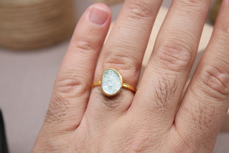 Anillo de aguamarina cruda, anillo de boda, anillo de compromiso, regalo para el día de su madre imagen 9