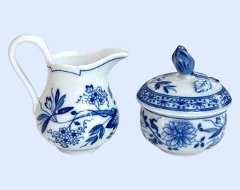 Vintage Hutschenreuther Blue Onion Porcelain Individual Creamer and Mini Sugar Bowl with Lid, Blue and White Floral Cream Sugar Set GERMANY