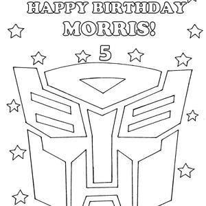 Op de afbeelding: Zwart-wit kleurplaat met de tekst "HAPPY BIRTHDAY MORRIS!" en "5". De afbeelding toont een robotgezichtontwerp en verschillende stervormen.