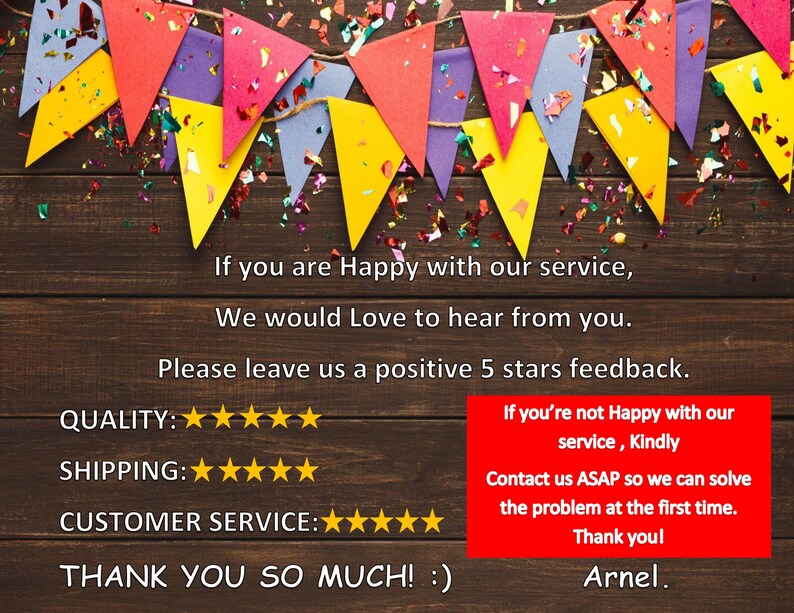 Op de afbeelding: Een feestelijke afbeelding met kleurrijke driehoekige vlaggen en confetti tegen een donkere houten achtergrond. Tekst moedigt positieve feedback aan en biedt ondersteuning. De tekst bevat beoordelingen voor kwaliteit, verzending en klantenservice.