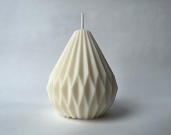 "Geometric Drop" soy wax candle, perfect as a decorative accessory, home decor, or gift.