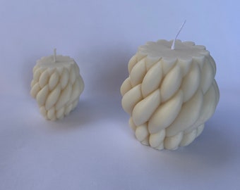 Treccia candle, made of soy wax, excellent as a furnishing accessory, as home decor or as a gift.