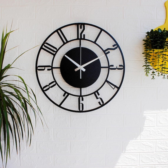 Large Metal Wall Clock with Latin Numerals,Metal Wall Decor,Unique Wall Clock,Modern Wall Clock,Silent Clocks For Wall,Mantel Clock,Wanduhr