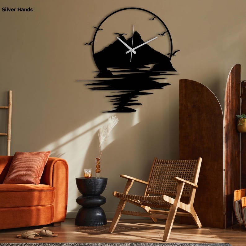 Silent metal wall clock inspired by nature for lake house decor