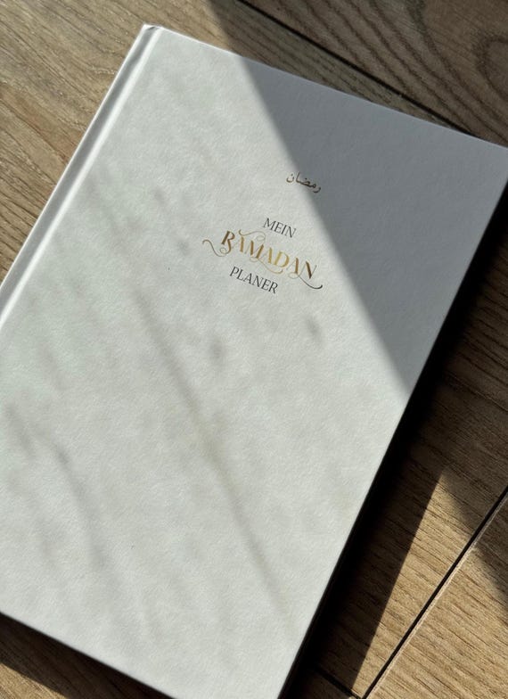 Ramadan Planer Journal mit Quran- Leseplan, Checklisten- Jeder Tag ist anders.