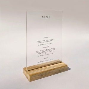 Gepersonaliseerde minimalistische acryl bruiloft menuweergave, transparant acryl plexiglas tafelbladdecoratie, infographic incidenteel evenement