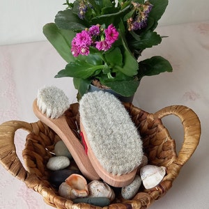 100% Natural Horsehair Body Brush,Face Brush,Spa Brush,Blood Circulation,Exfoliating Massage Brush,Skin Smoothing Brush,Dry Cellulite Brush