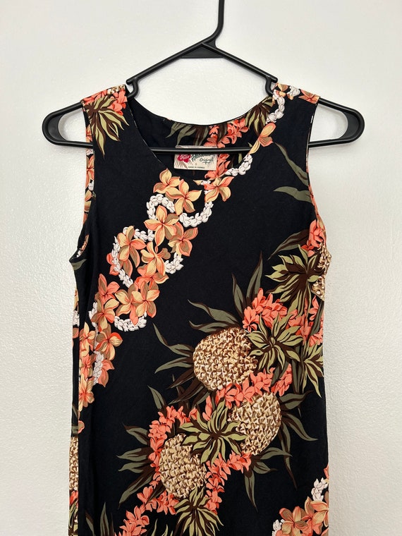 Hilo Hatties Sleeveless Hawaiian Dress - image 3