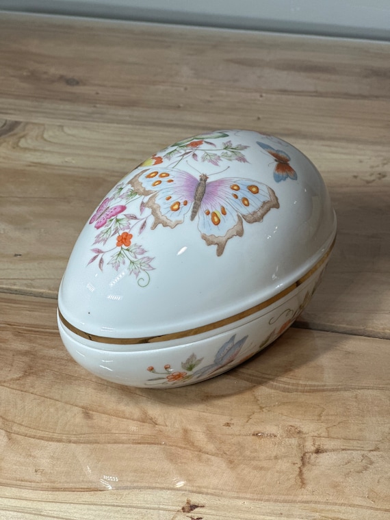 Vintage Chinoiserie Egg - 1974 Avon - made in Jap… - image 2