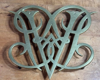 Vintage Virginia Brass Trivet ~ Williamsburg William & Mary