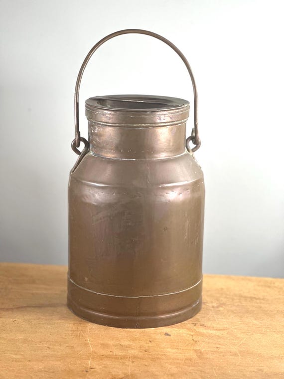 銅製のミルク缶またはミルクチャーン ～大きくて重い～ フランスの