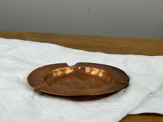 Roycroft Hammered Copper Ashtray ~ Arts and Crafts Era 1906-1910