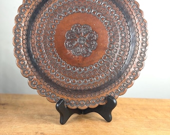 Hand punzierter Scalloped Leder Tischset Untersetzer aus Rio Brasilien