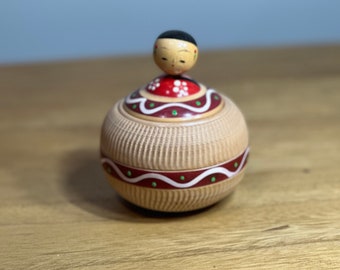 Vintage Ejiko Kokeshi ~ Container with lid ~ bobble ~ made in Japan