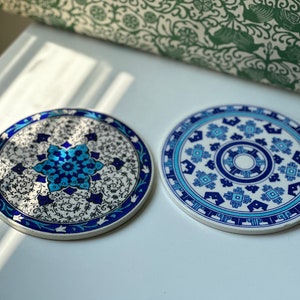 Set of 2 trivets ~ Turkish Style ~ Blue and white ~ Vintage ~ round tiles