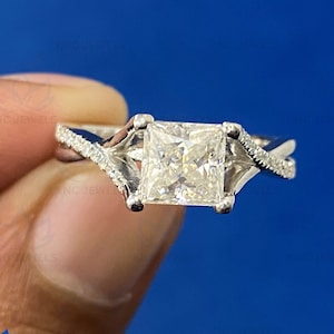 Princess Cut Engagement Ring, Moissanite Twisted Band Ring, Twist Shank Moissanite Ring, Square cut Moissanite ring, Solid Gold Ring