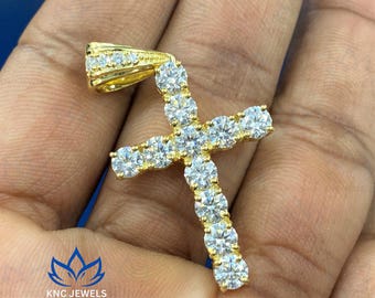 Ciondolo a croce in moissanite: taglio marquise, placcato oro giallo 14 carati, argento sterling - Italia