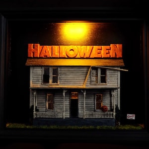 Pre-Order 1978 Halloween Movie Michael Myers Horror House Shadow Box Diorama