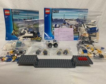 Lego City Police Truck Mobile Command Center 7743, Preowned 2008 Retired, Complete Set 524 Pieces 4 Minifigures Instructions, NO Box