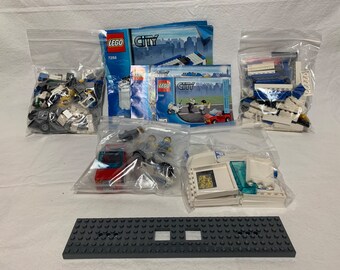 Lego City Unidad de Policía Móvil 7288, Juego completo usado 408