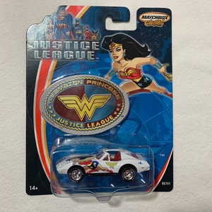 Matchbox Wonder Woman Justice League B5741 Corvette T-top, New in Box Factory Sealed, Never Displayed Excellent Condition, Fast Shipping