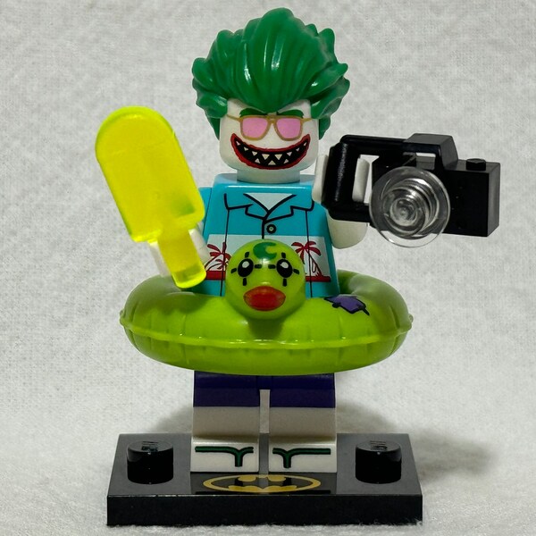 Lego Batman Movie Series 2 CMF 71020-7 Tropical Joker, Complete with Foil Pack Instructions Stand Accessories, Retired, Excellent Condition