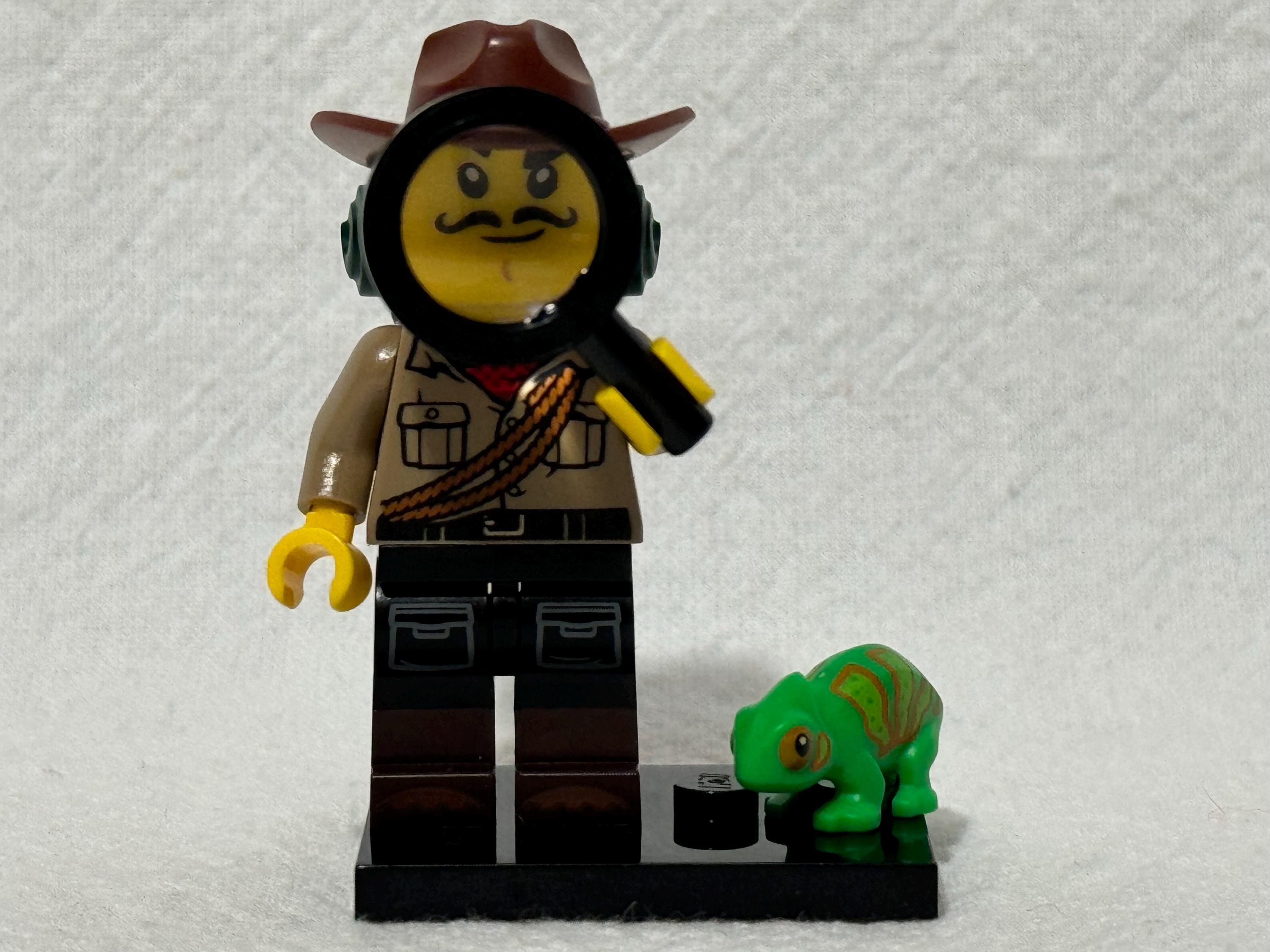 Lego Jungle Explorer Chameleon Minifigure 71025 7 CMF Series 19 Retired Includes Foil Pack Instructions Accessories Stand Mint Condition Etsy
